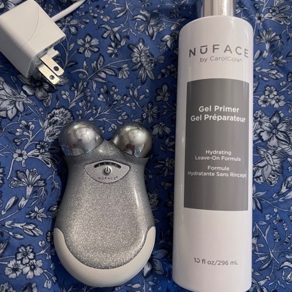 Nu Face facial toning device